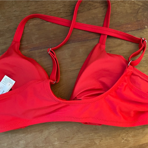 Bikini - Picture 2 of 6